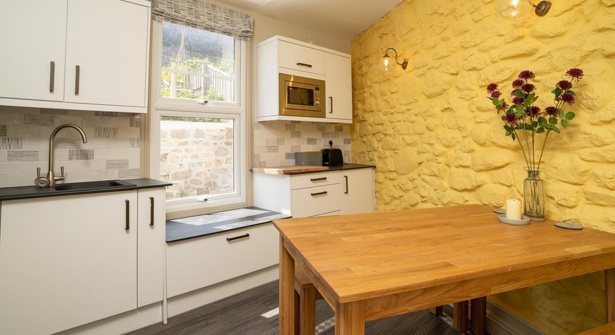 Spend lazy mornings sipping tea and cooking breakfast before heading out to explore the south west coast path.