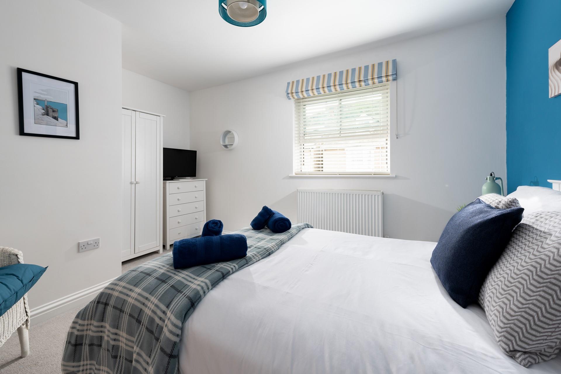 Wake up and decide on the day's plans over your morning cuppa.