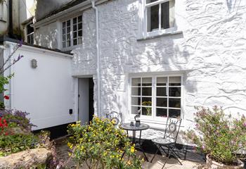 Kitts Court, Sleeps 3 + cot, Penzance.