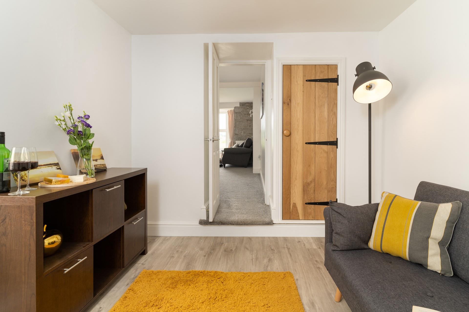 Curl up in the cosy snug.