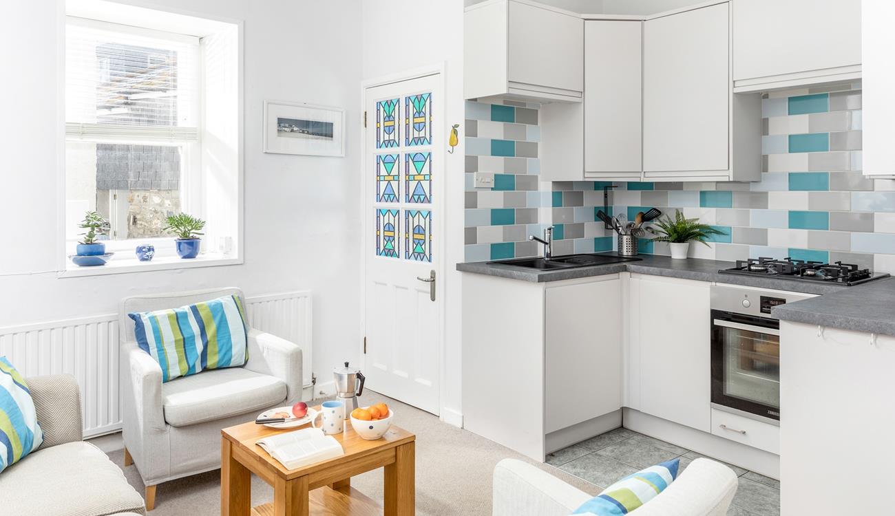 The open plan sitting/kitchen/dining area means you can spend time together as a family as you cook delicious meals.