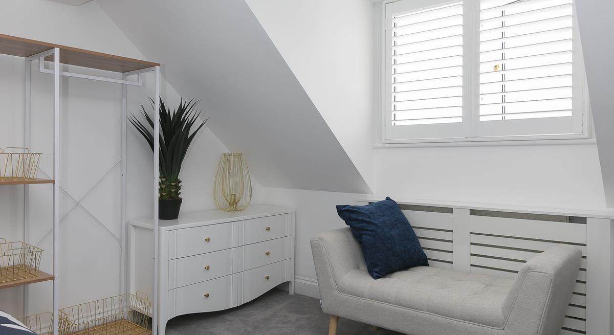 As it starts to go chilly outside when the sun goes down, come inside and snuggle up in your cosy bedroom.