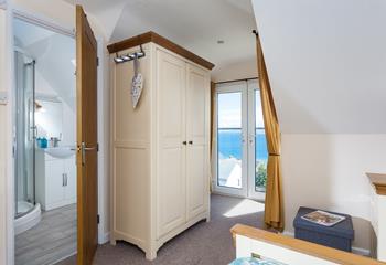 You can enjoy sea views from the moment you wake up.