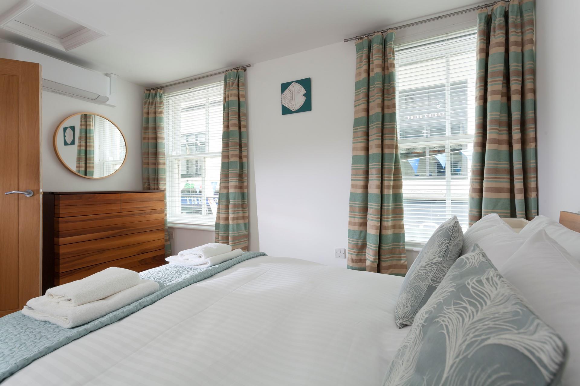 Cosy into bed and drift off for a dreamy night's sleep.