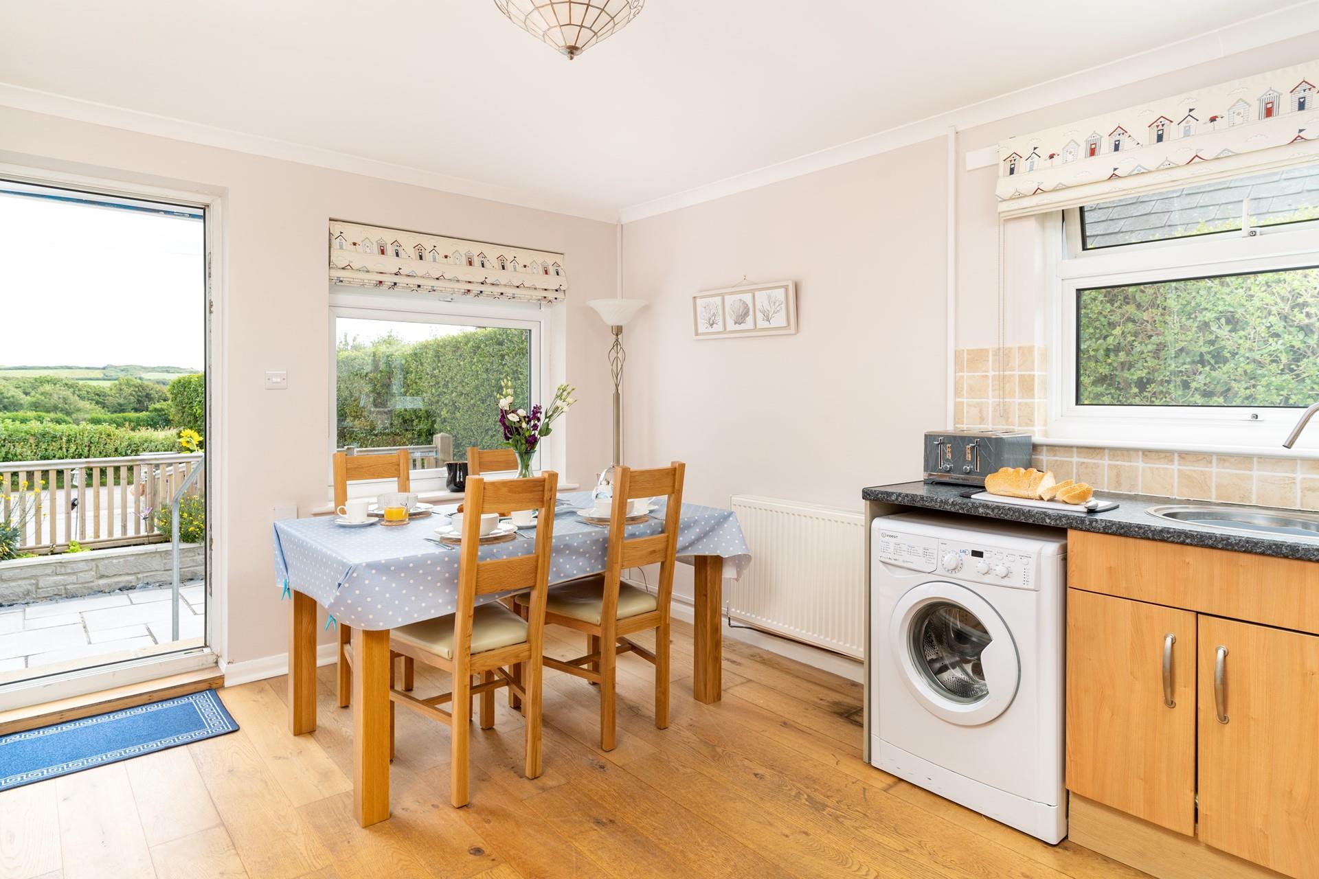 Enjoy your morning tea and toast while you admire Mullion's gorgeous green surrounding fields. 