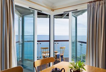 Wander out to the balcony and sip your morning cuppa with the sea as a backdrop.