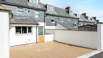 Park the car and forget about it for the week as you explore St Ives on foot.
