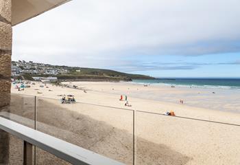 Open a bottle of your favourite tipple and relax on the balcony.