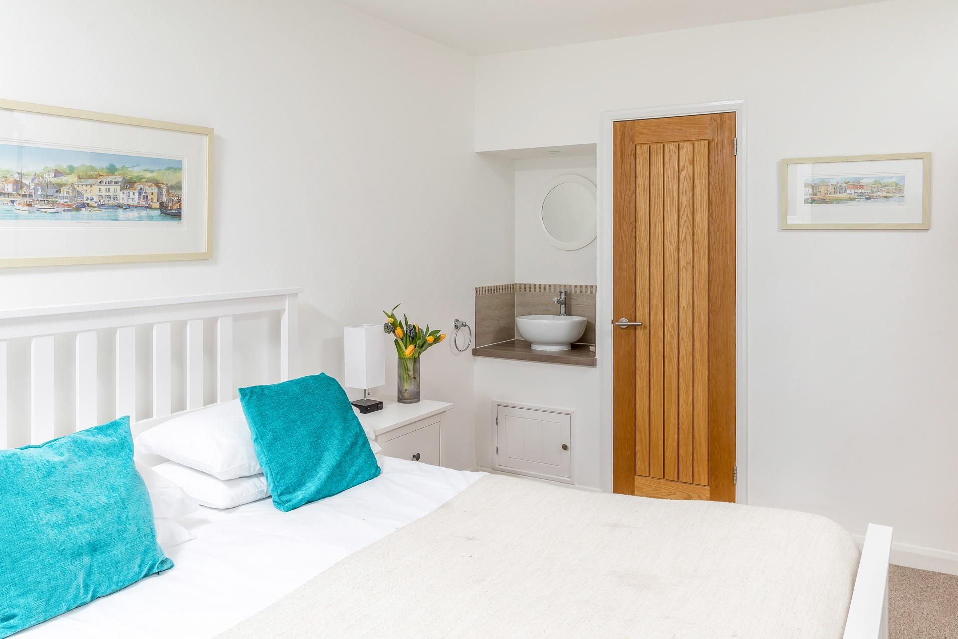 Cosy into your king size bed for a dreamy night's sleep listening to the waves in the distance.