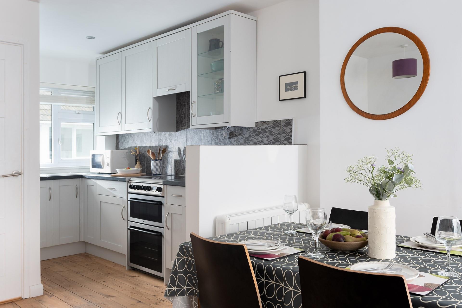 2 Beach Court is the perfect romantic getaway.