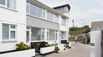 Spend the week unwinding and relaxing on Porthgwidden beach.