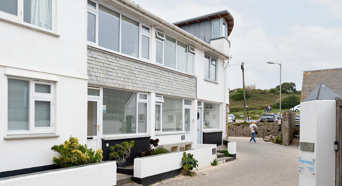 Spend the week unwinding and relaxing on Porthgwidden beach.