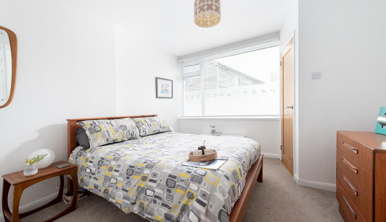 Fore Street is just a short stroll away for all your shopping needs, it is full of local businesses selling Cornish goods.