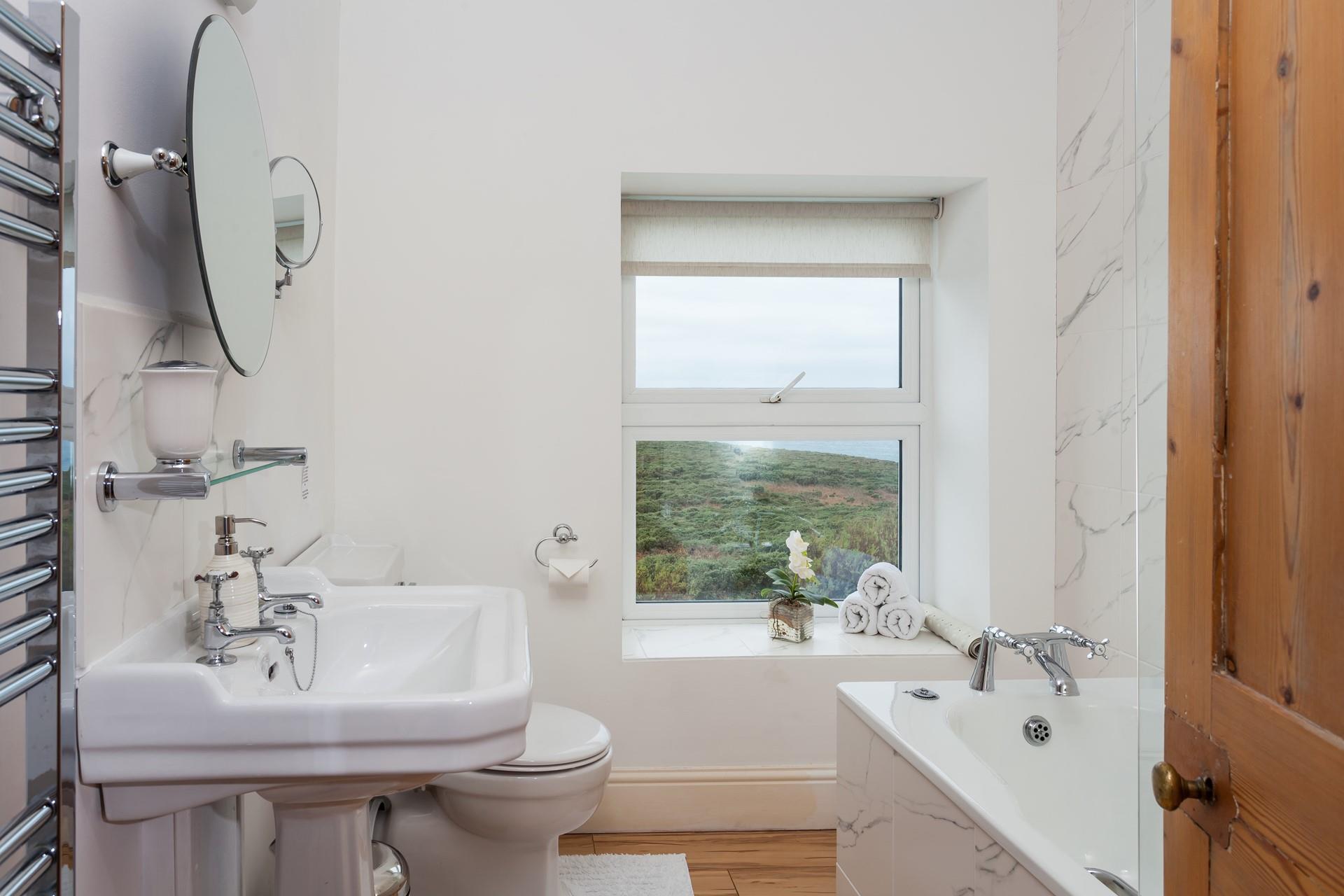 The Captain's House Pendeen, Pendeen Aspects Holidays