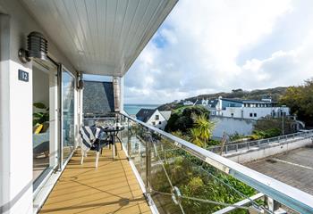 Enjoy an al fresco sundowner on the balcony.