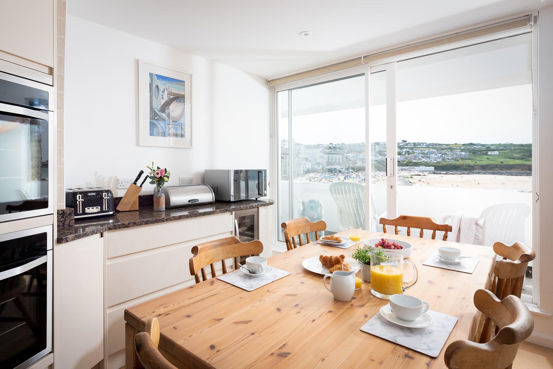 Open the sliding door and let the fresh air in while you cook a delicious meal.