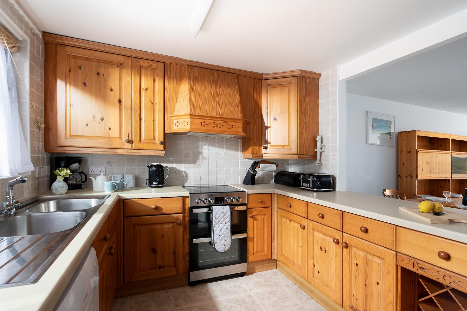 Cook an evening meal in the well-equipped kitchen using fresh local ingredients.