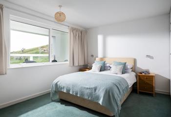 Wake up in the cosy king size bed to views of Porthmeor.