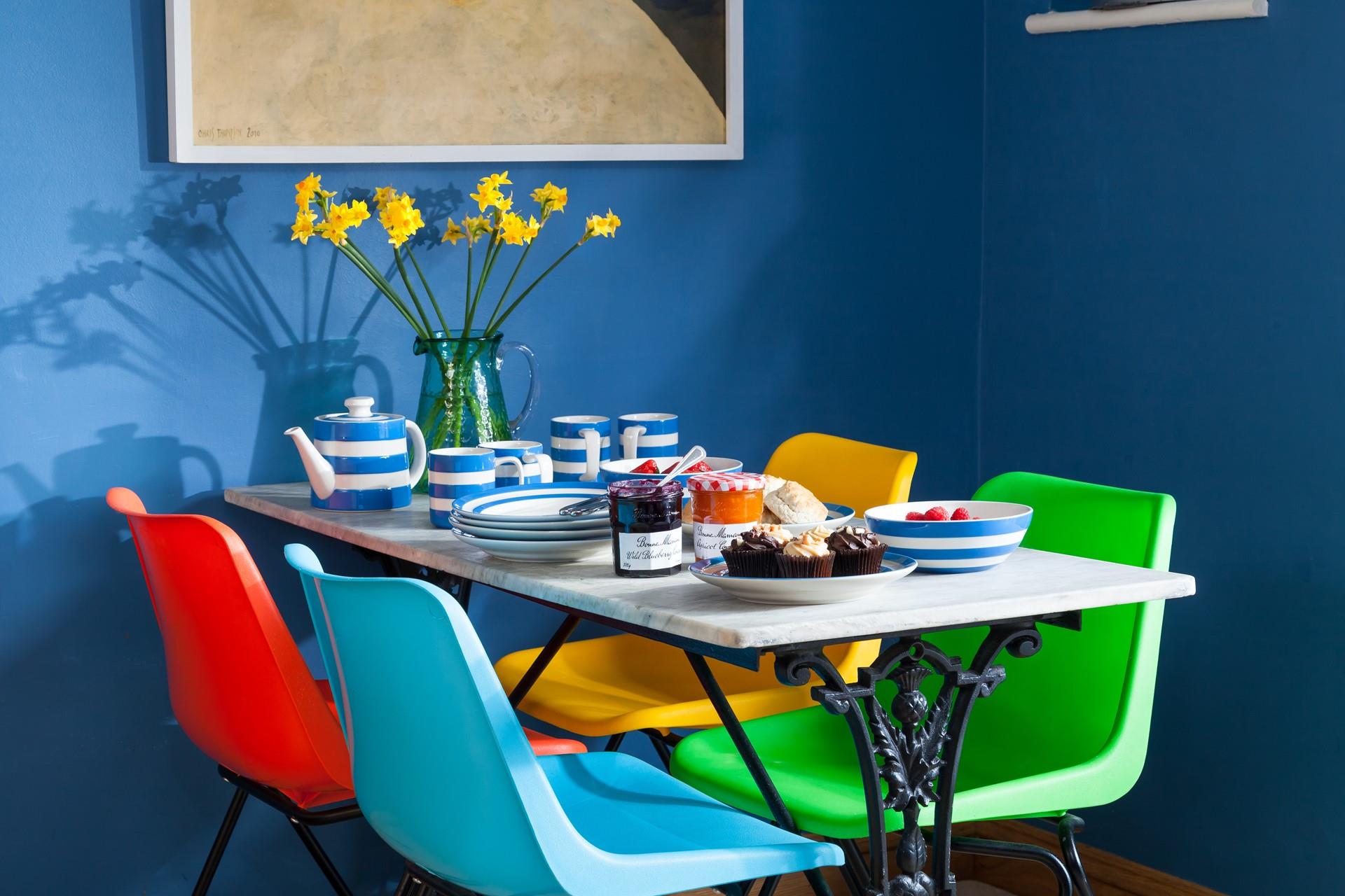 Enjoy a hearty breakfast full of local produce to set yourself up for a day exploring Cornwall.