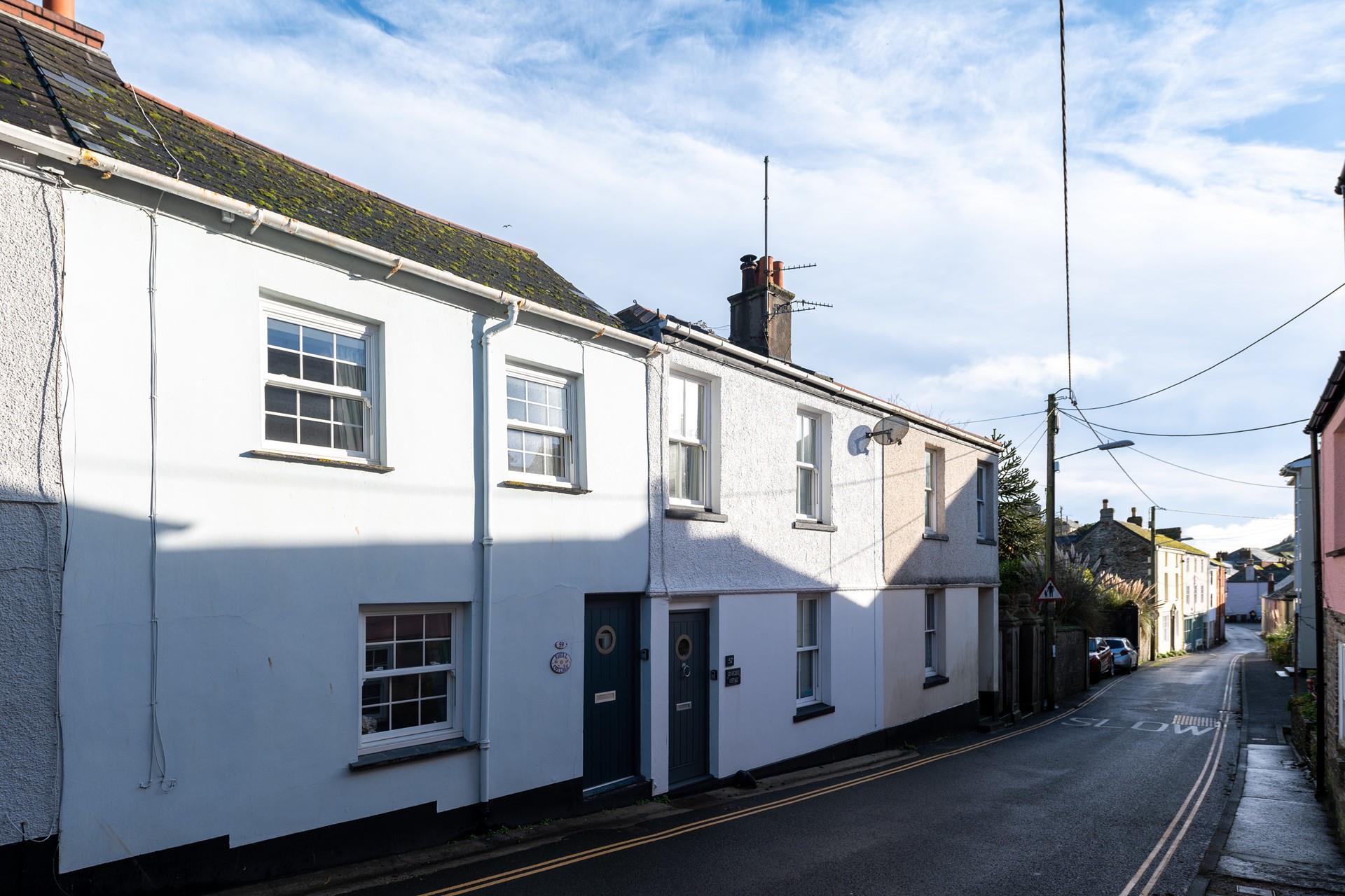 Just a short walk from all the town's shops and restaurants.