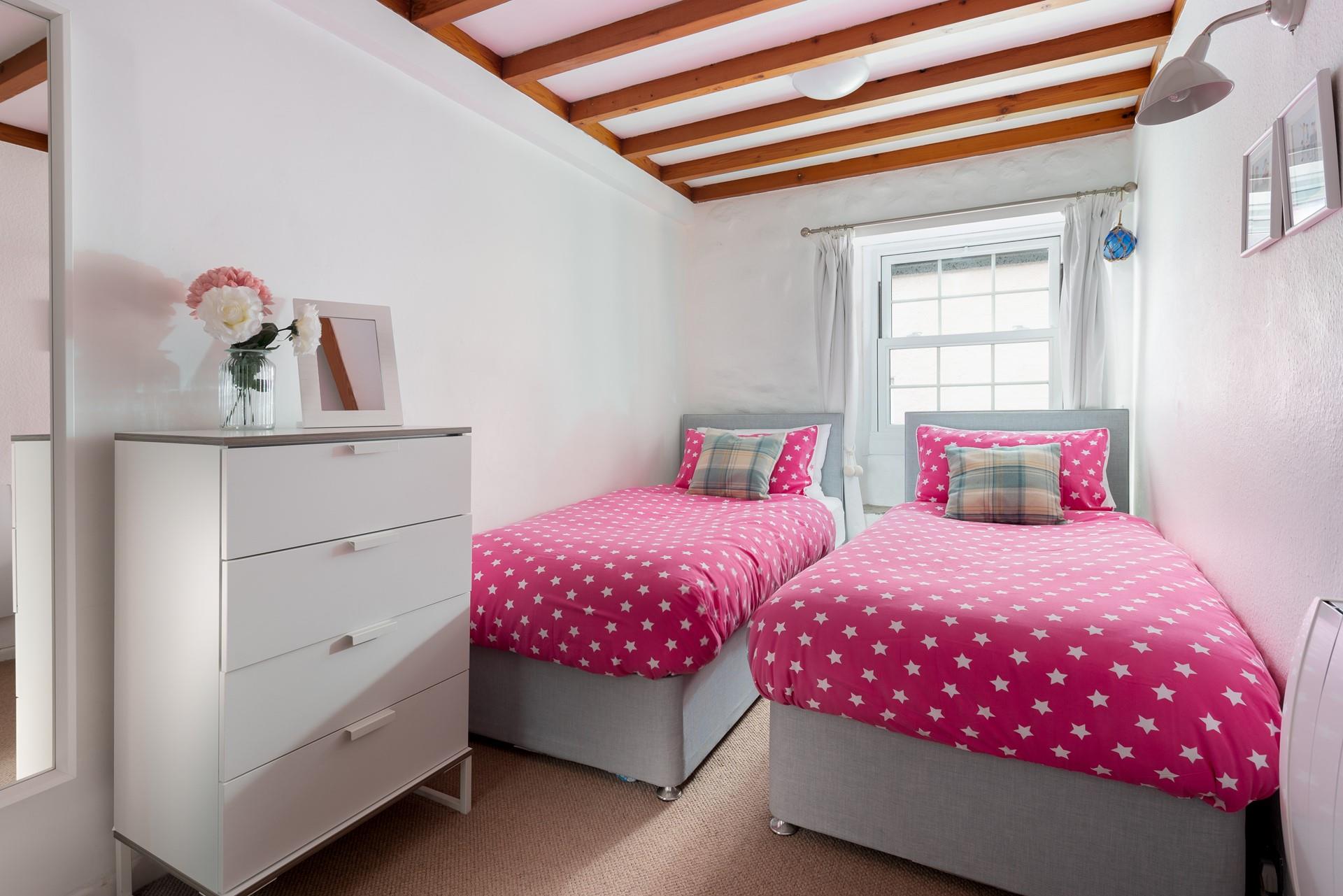 Shell Cottage is perfect for a couple or family of 4.