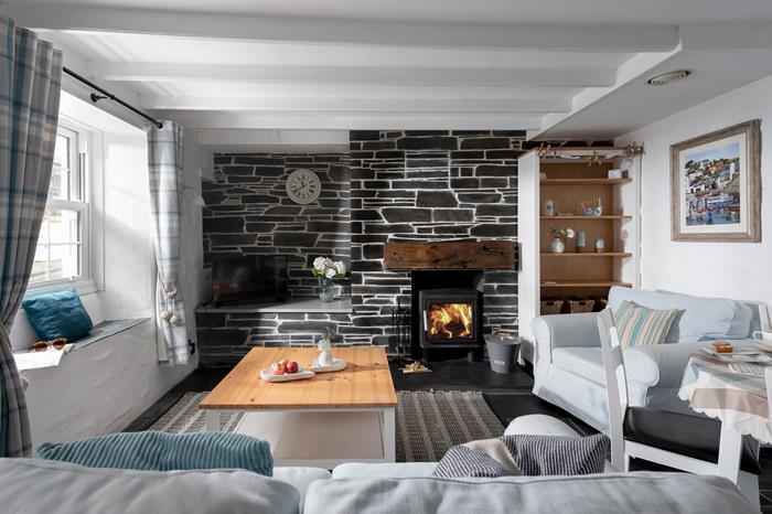 Shell Cottage, Mevagissey, Sleeps 4 in Mevagissey