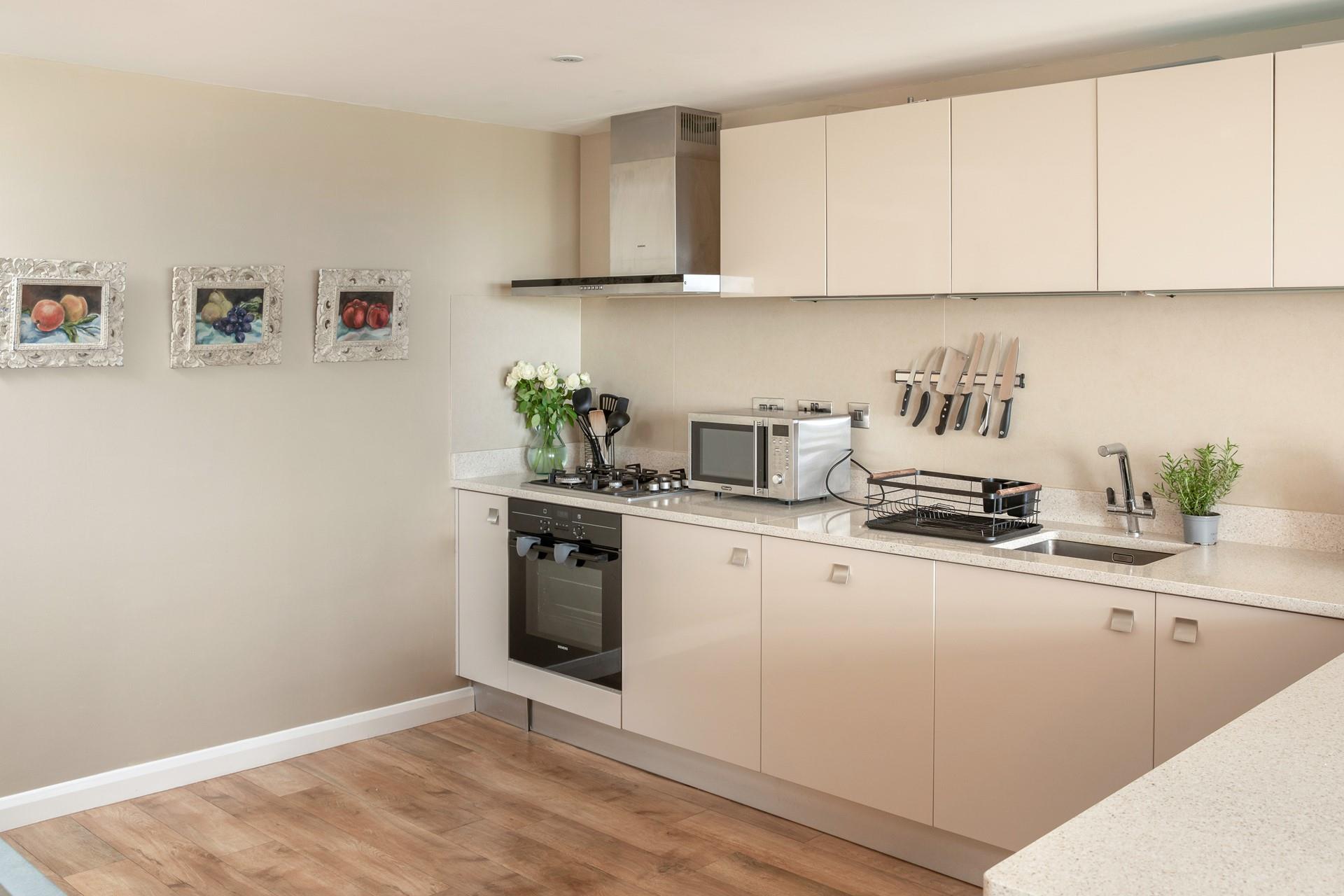 The fully equipped kitchen is ideal for cooking up a storm.