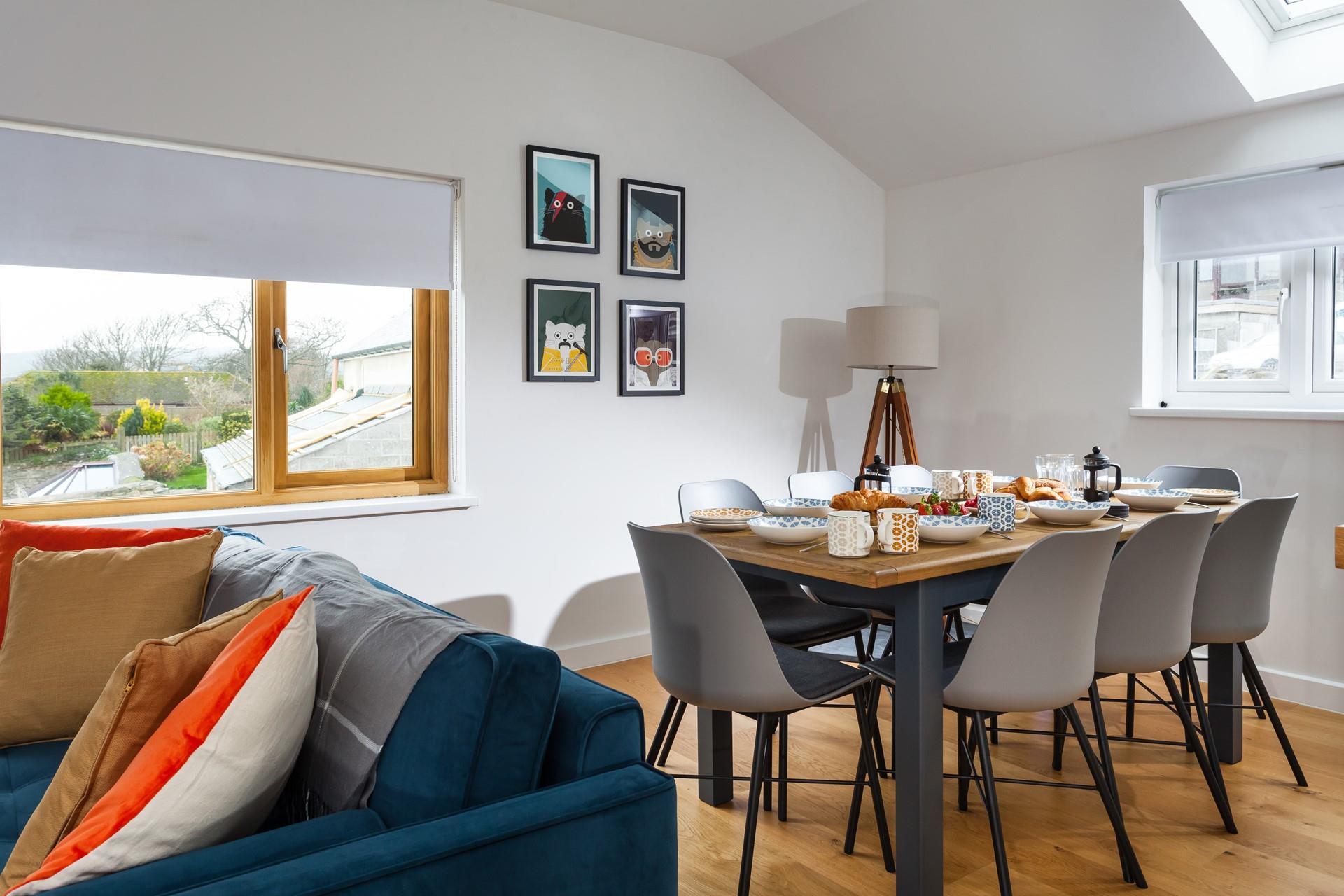 Sit around the table for a family breakfast to set yourself up for a beach day.