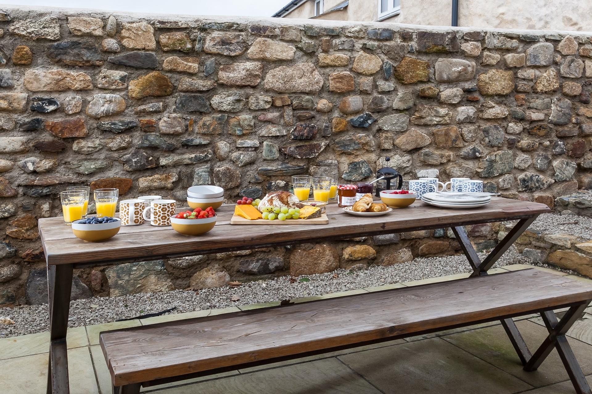 Head out for the day after tucking into a delicious breakfast.