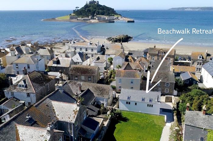 Beachwalk Retreat, Sleeps 10 in Marazion
