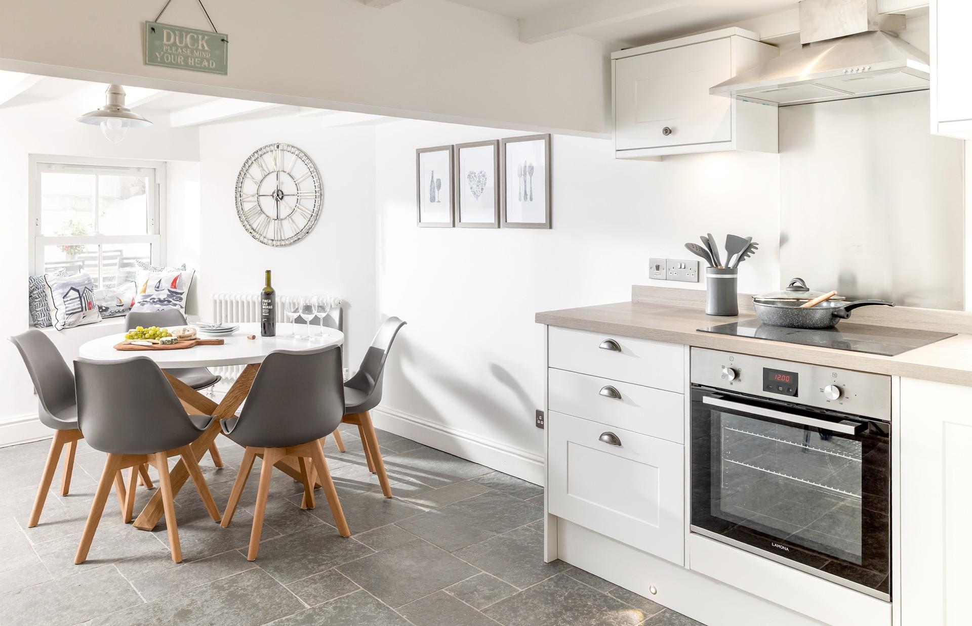 Harbour Retreat has a beautiful open plan space for cooking and dining.