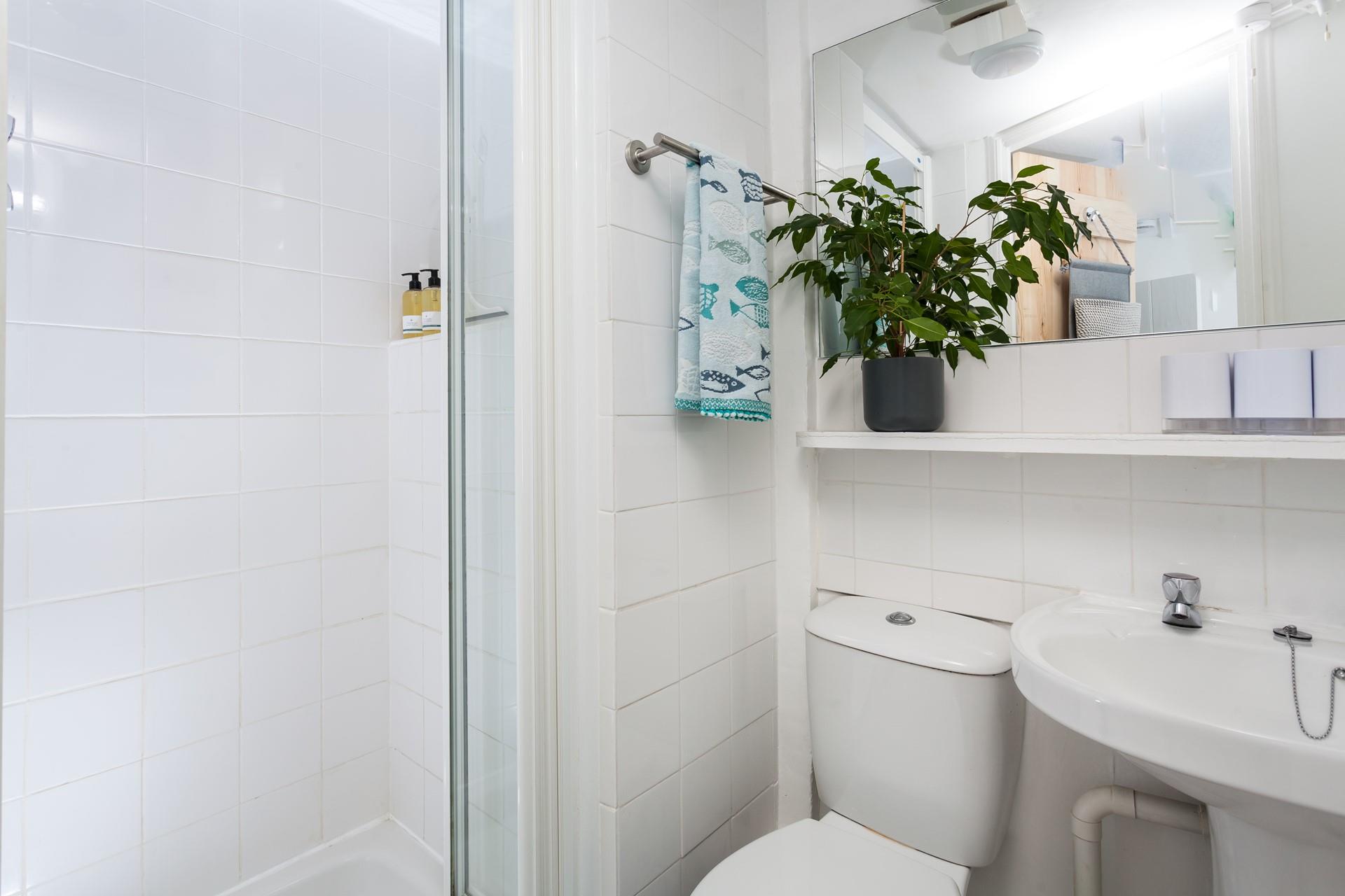 Wash those sandy toes after a nice long day at the beach. 