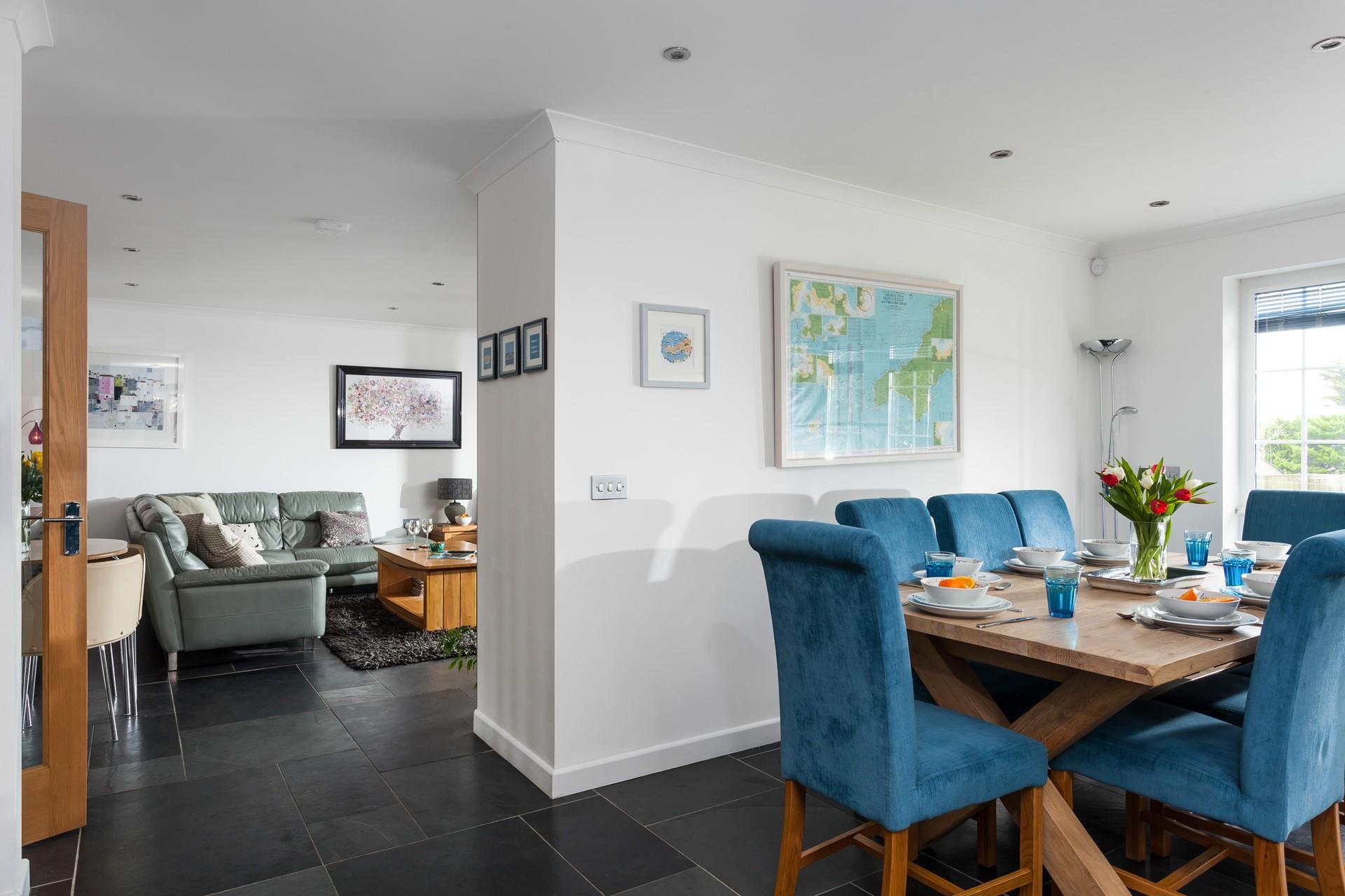 Set yourself up for a day of fun with a family breakfast together.