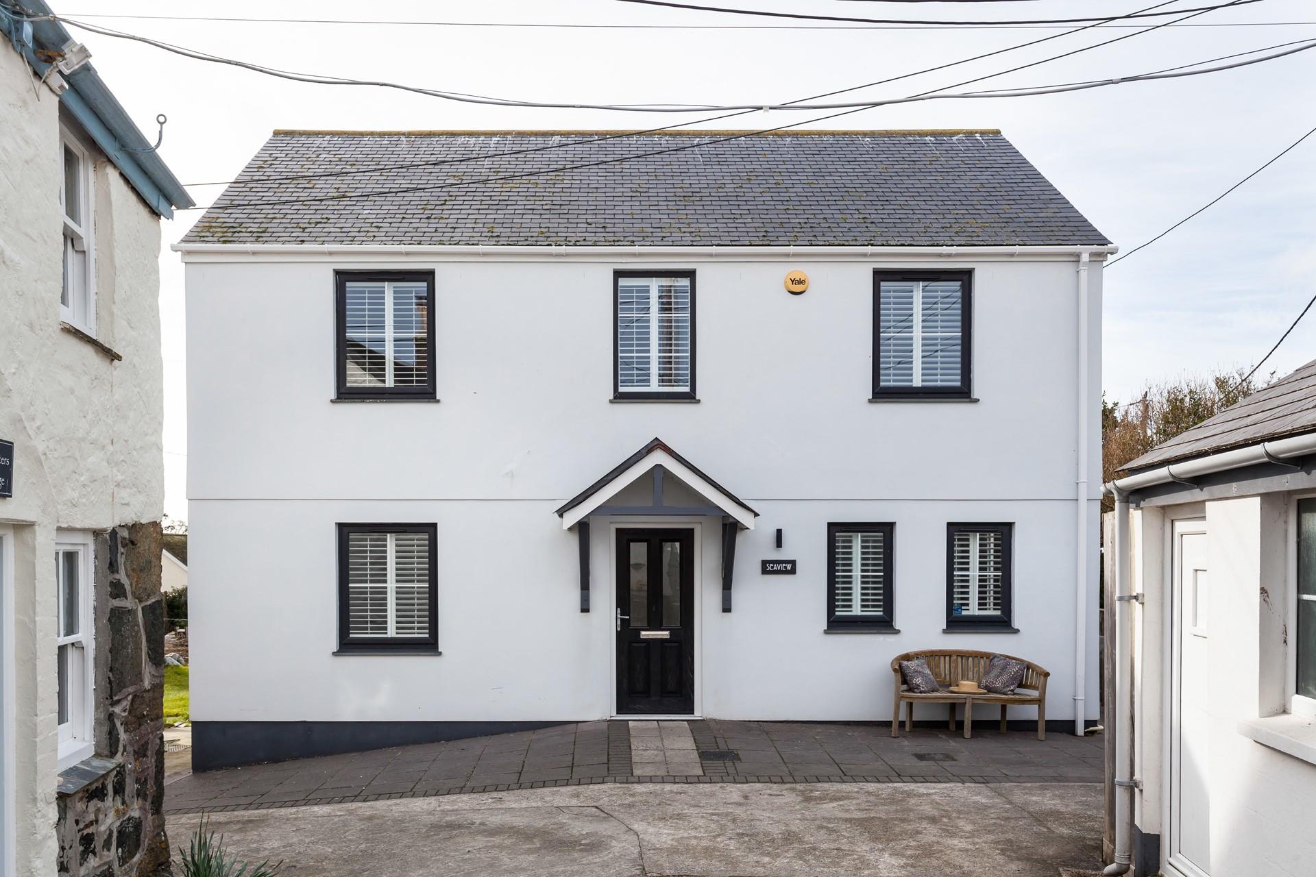 The impressive view of Seaview that greets you when you arrive back home. 