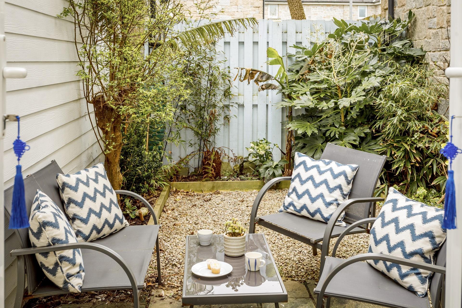 Enjoy an al fresco breakfast before heading to the beach.