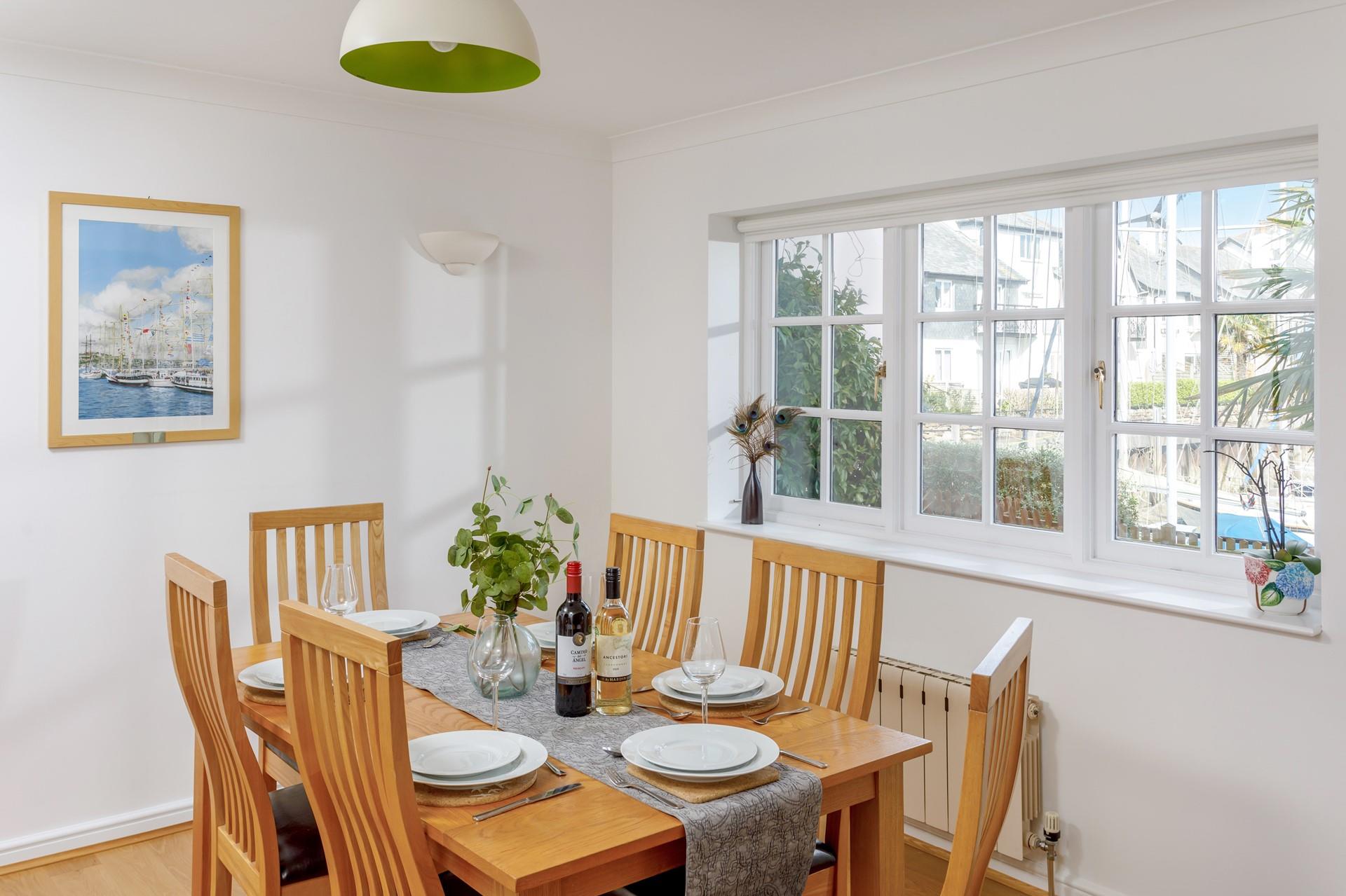 Dinner time together with the marina backdrop.