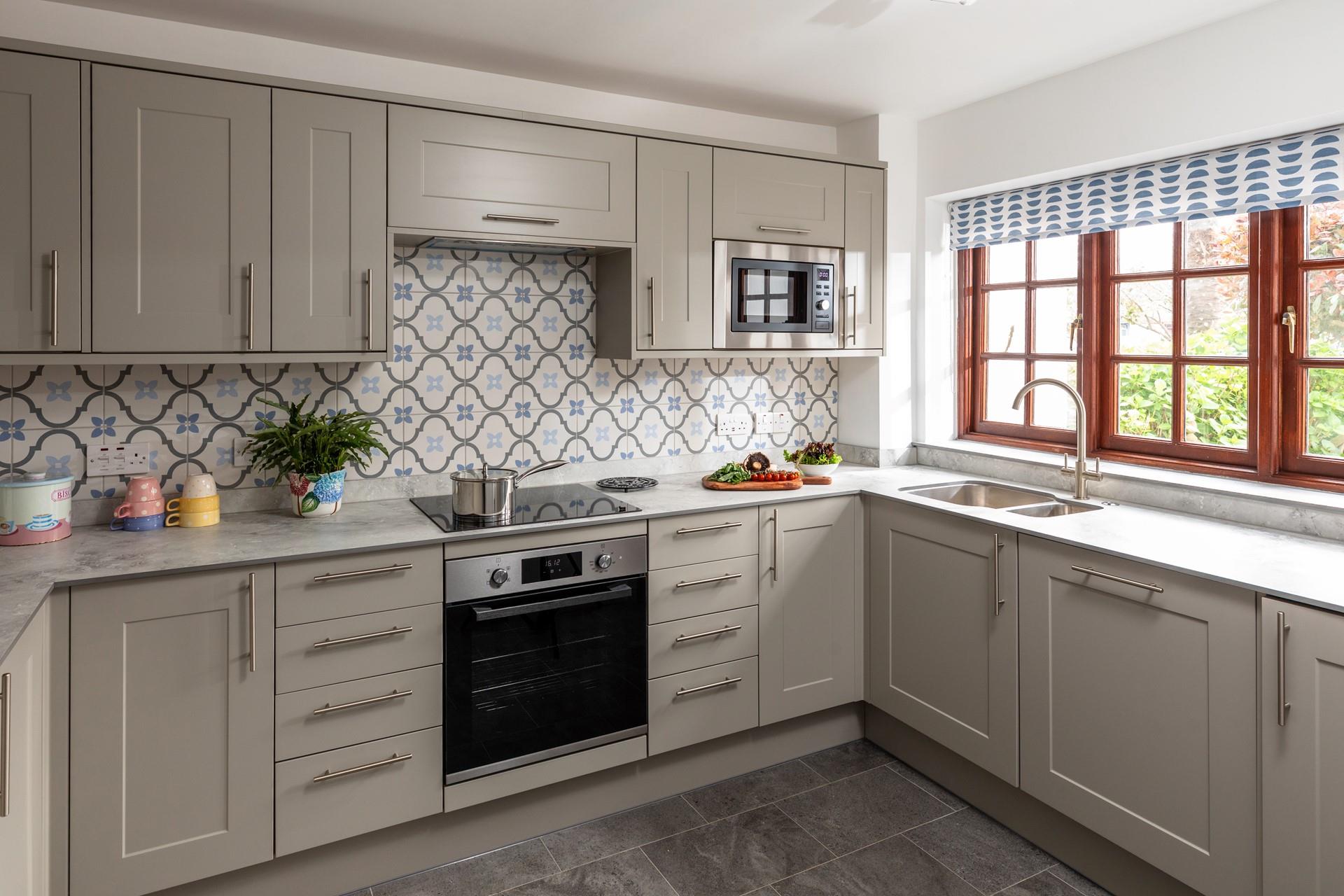 Prepare a cooked breakfast to eat al fresco in the morning sun.