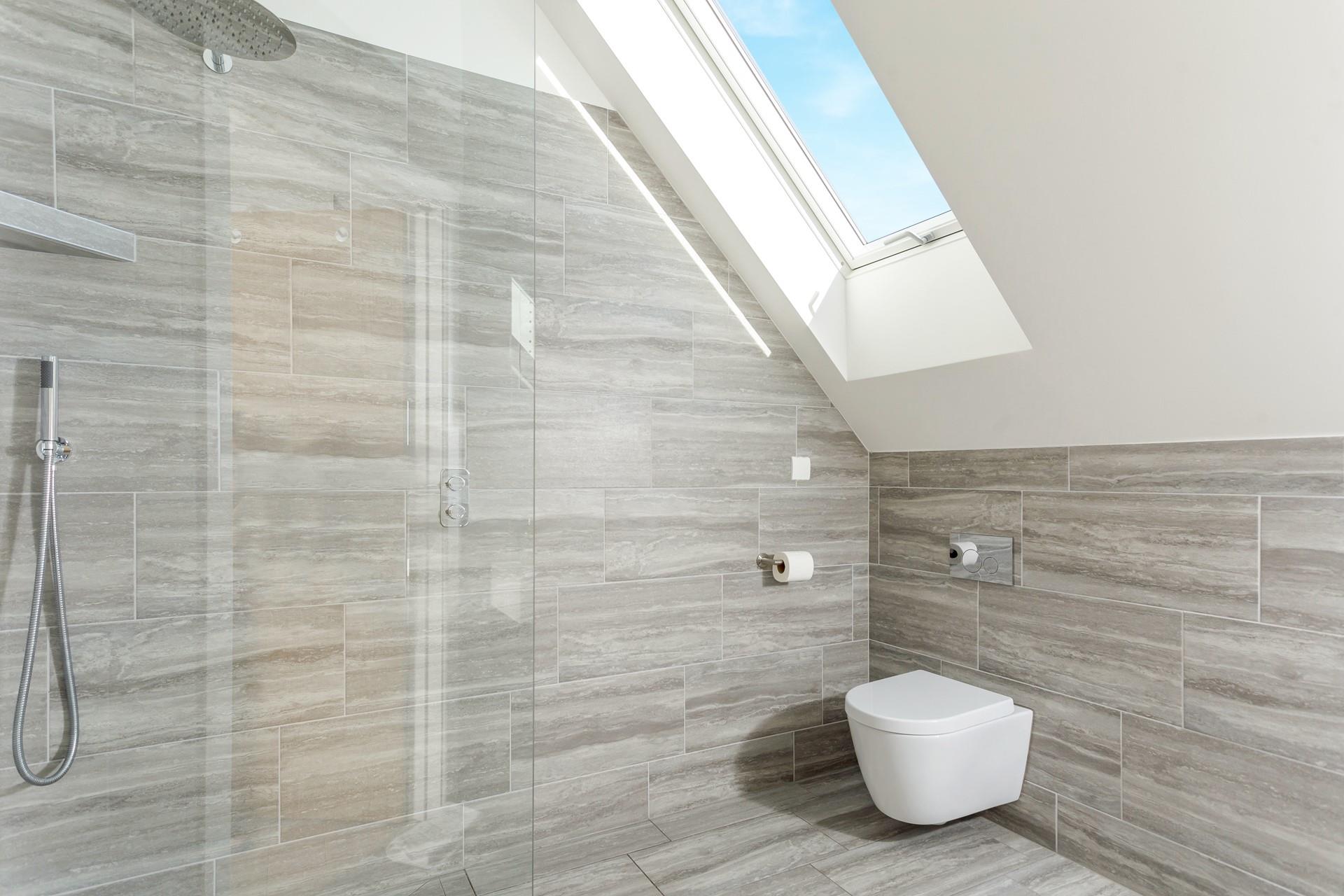 Wash off your sandy toes in the rainfall shower.