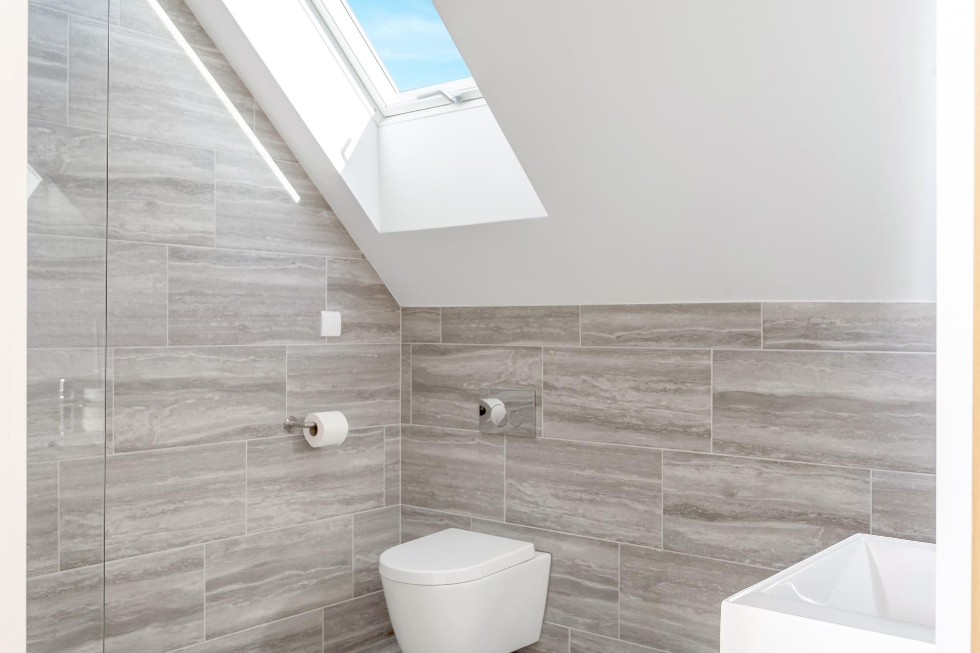 Take a scenic coastal path walk and come back to rest your tired legs on the cosy furnishings.