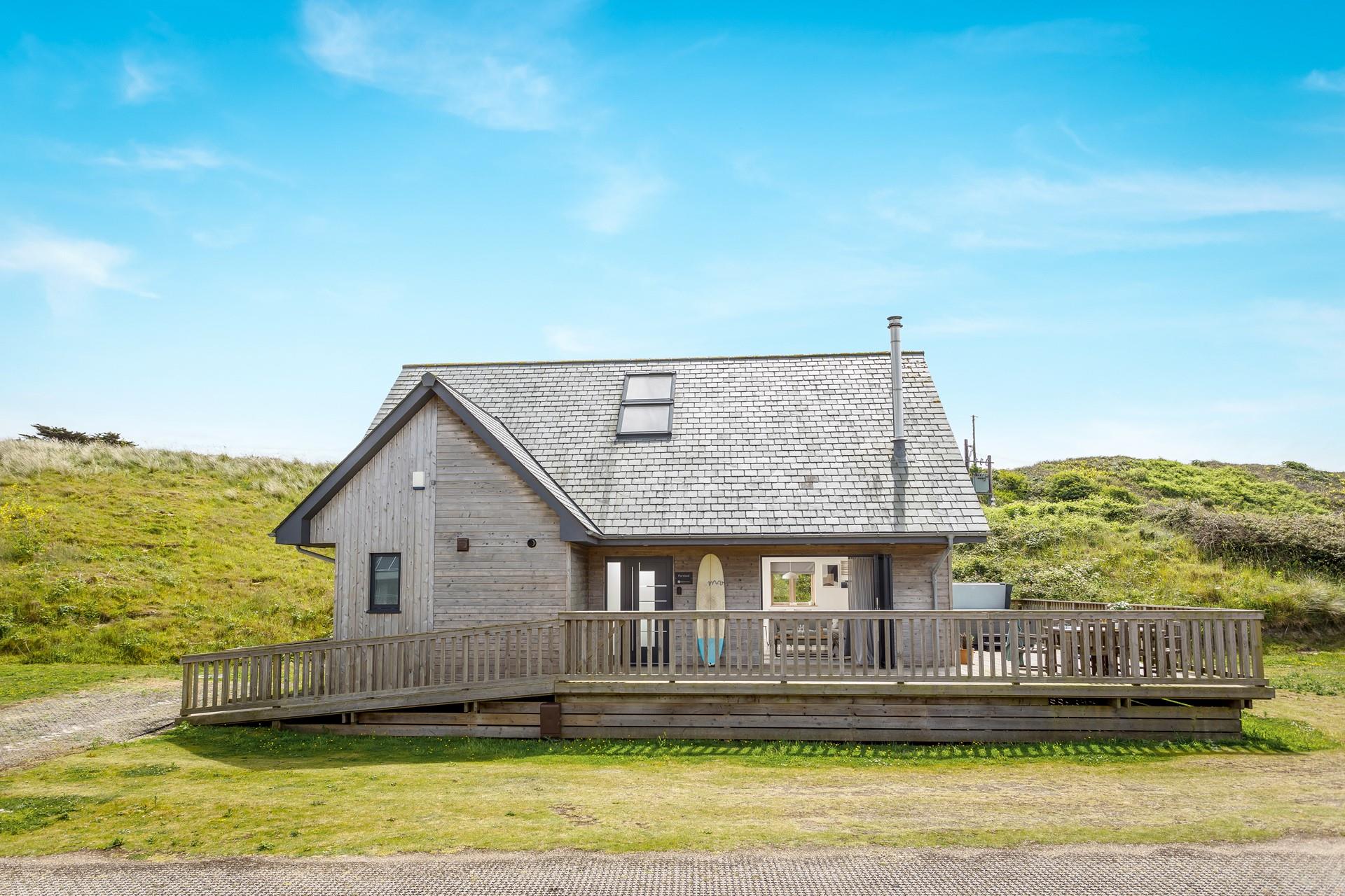 Portland is situated amongst the peaceful sand dunes, a stone's throw from the beach.