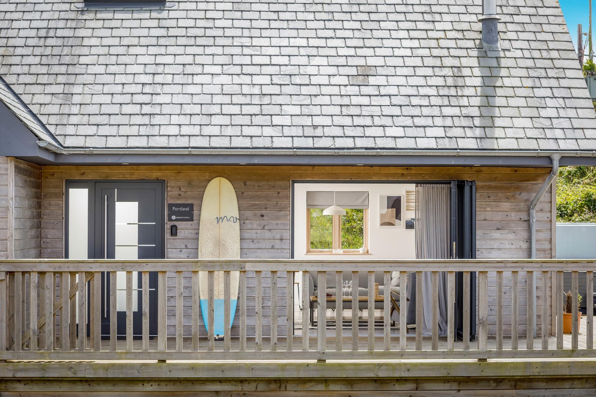 Hayle's 3 miles of golden sands are just a short stroll away, perfect for surfing or bodyboarding.