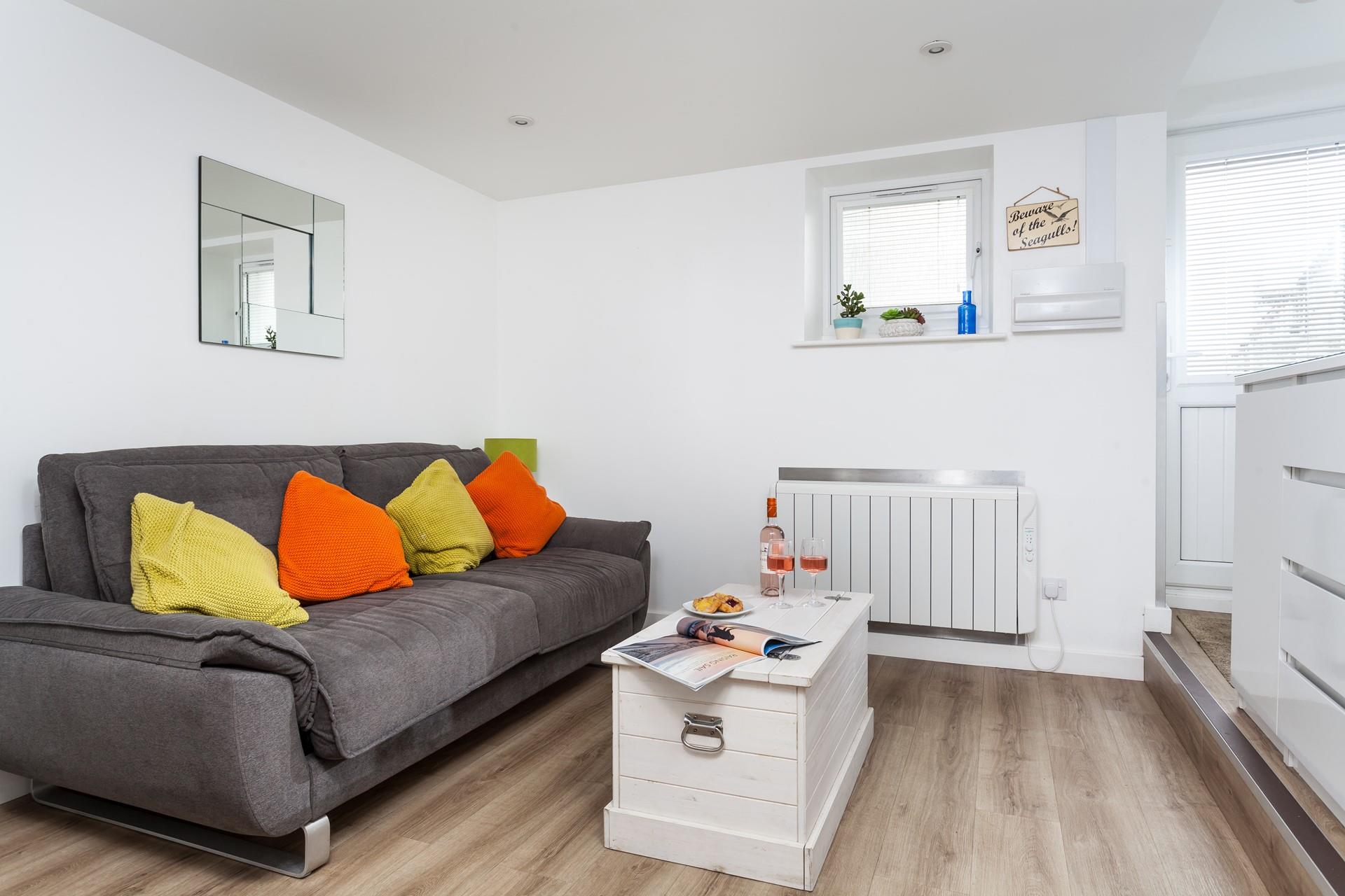 After spending the day sunbathing on Porthgwidden beach just a few steps away, come back to enjoy a cold glass of wine.