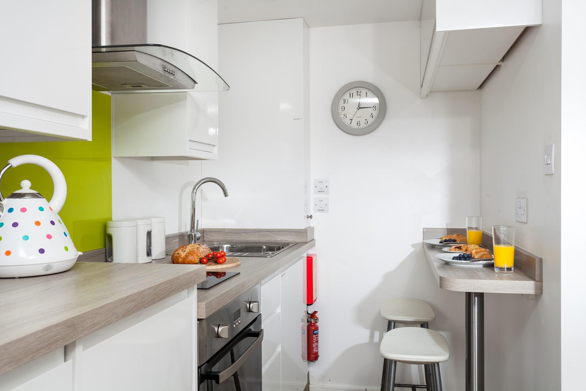 Sit at the breakfast bar and enjoy a hearty breakfast of fresh pastries before heading into town.