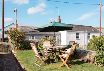 Take your breakfast out to the garden to enjoy in the sun.