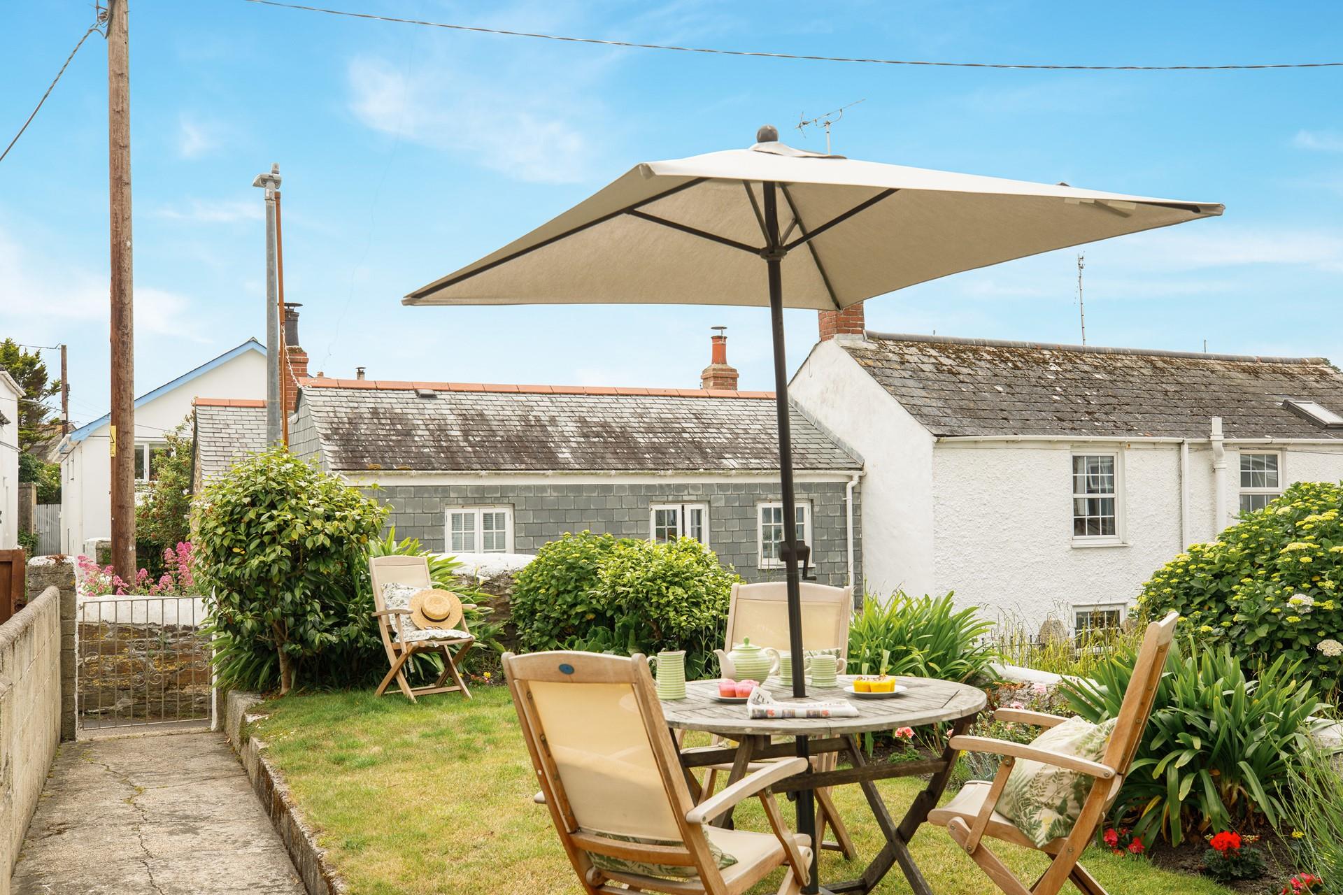 Take your breakfast out to the garden to enjoy in the sun.