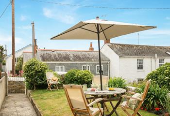 Take your breakfast out to the garden to enjoy in the sun.