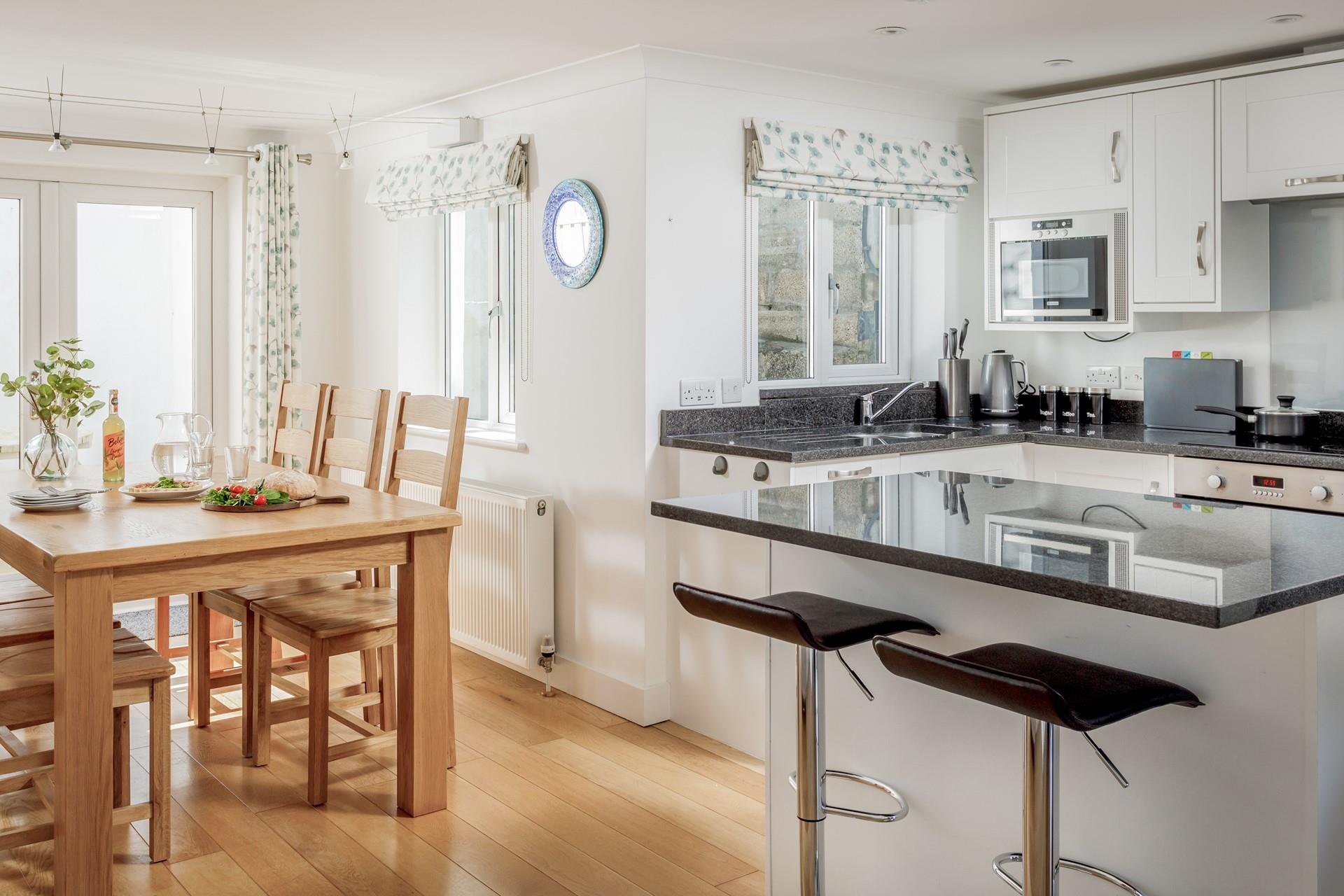 Whip us meals using delicious fresh local produce.