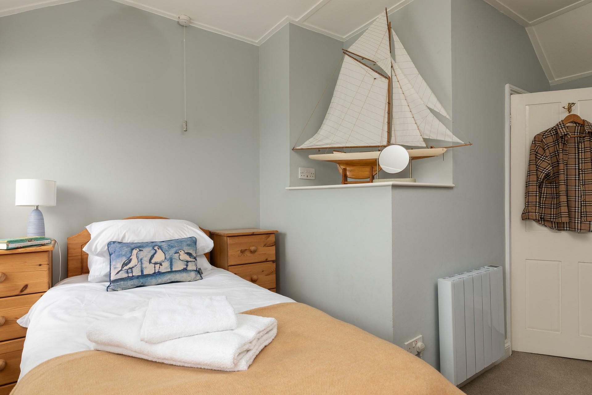 We love the nautical decor!