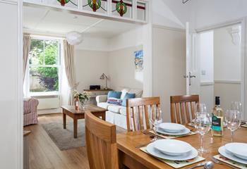 We love the original stained glass panelling in the sitting/dining room!