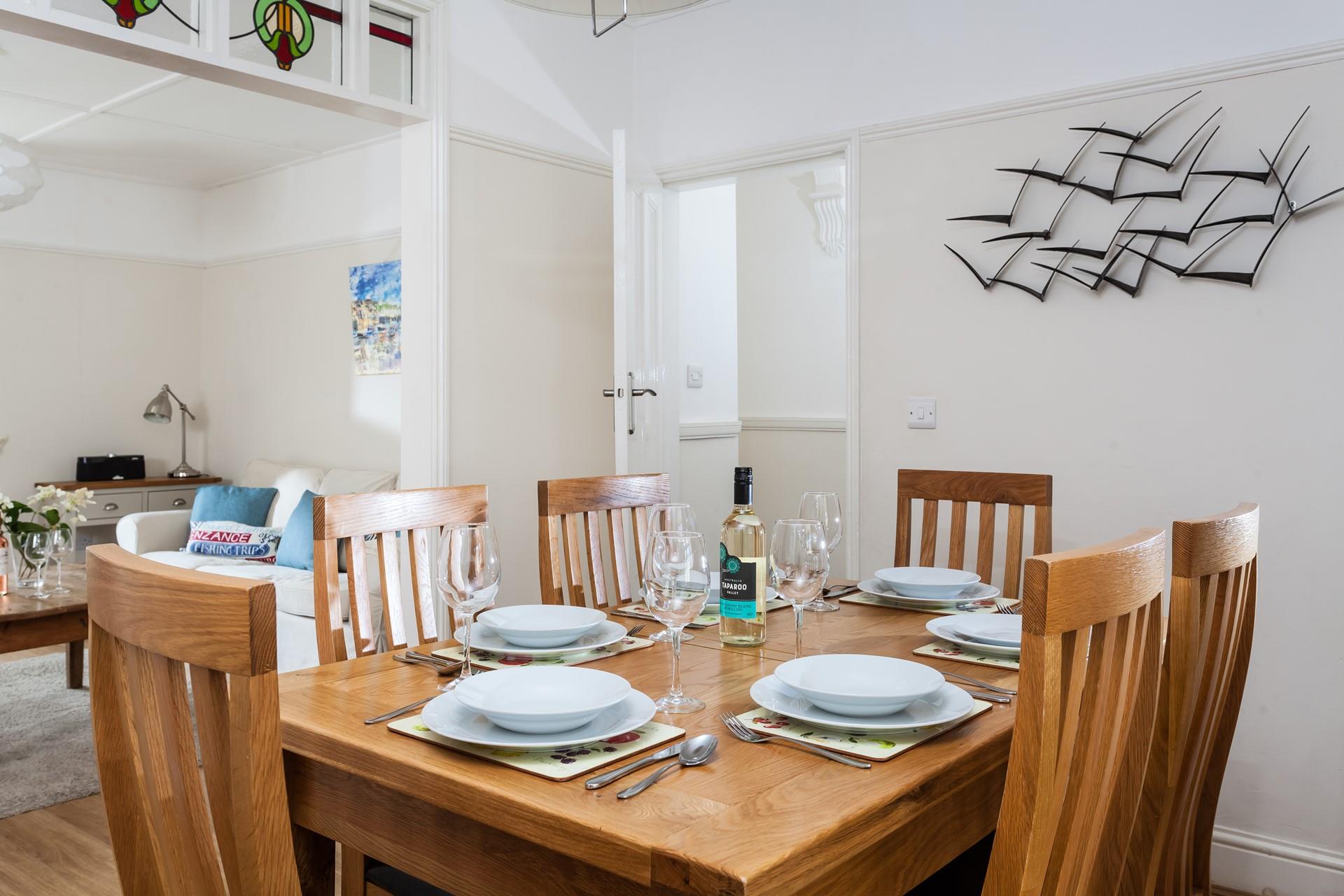 Sit around the dining table as a family and tuck into a tasty meal as a family.